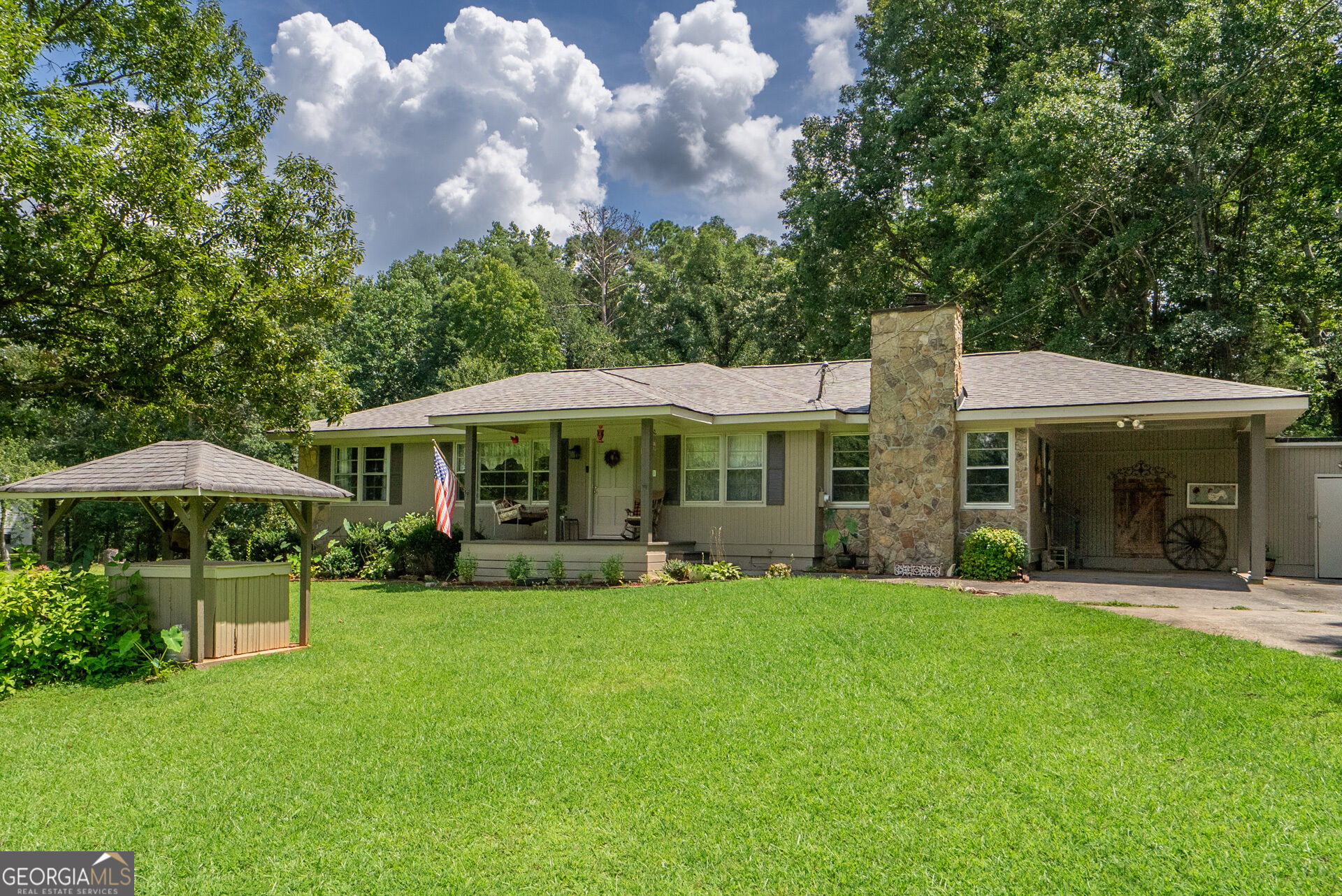 2781 Ike Stone Road Property Photo 1