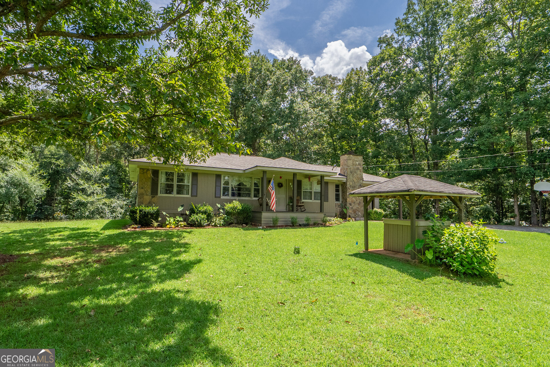 2781 Ike Stone Road Property Photo 4