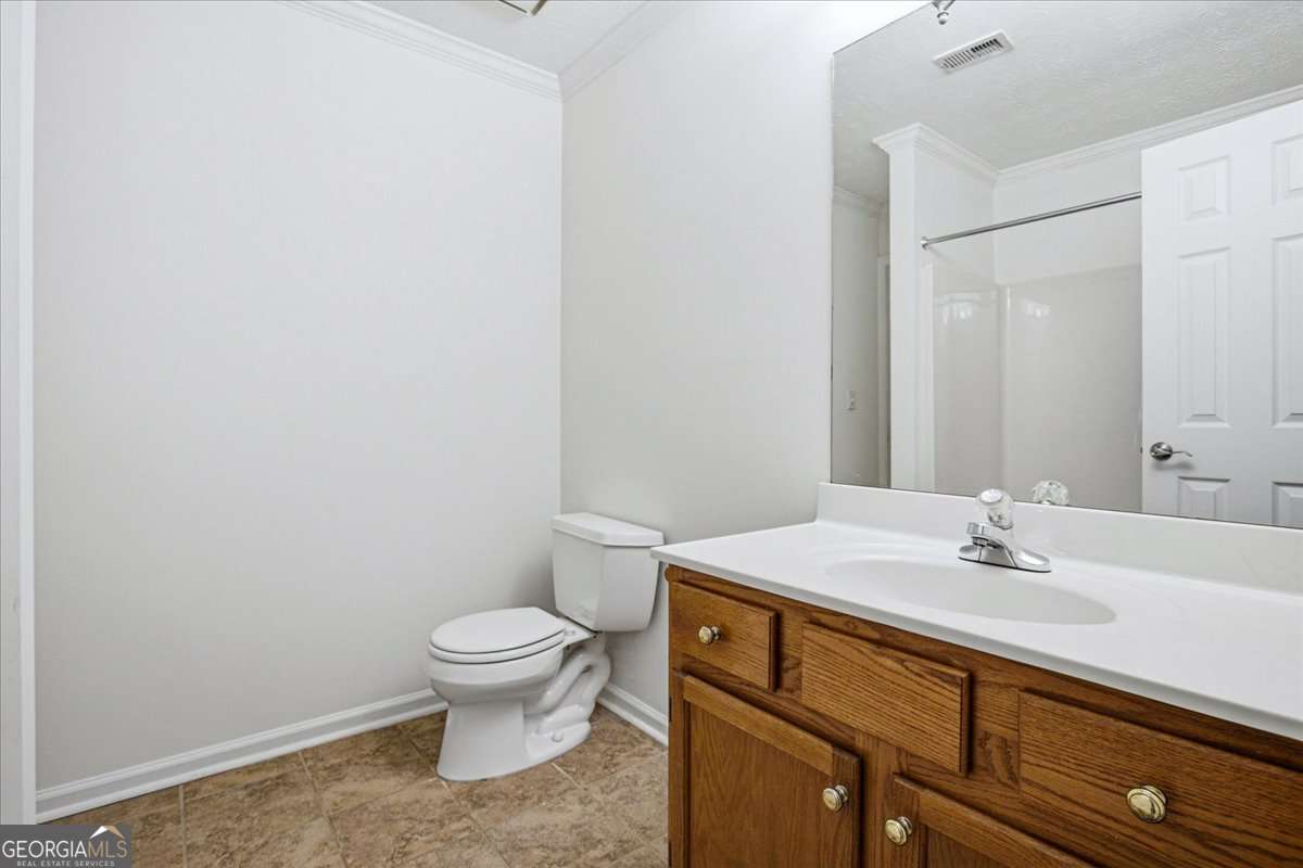 640 Suwanee Lakes Circle Property Photo 20