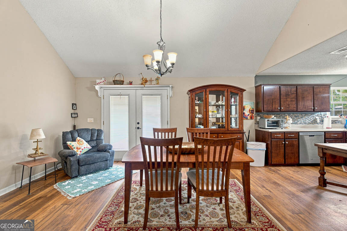 4334 Smith Road Se Property Photo 8