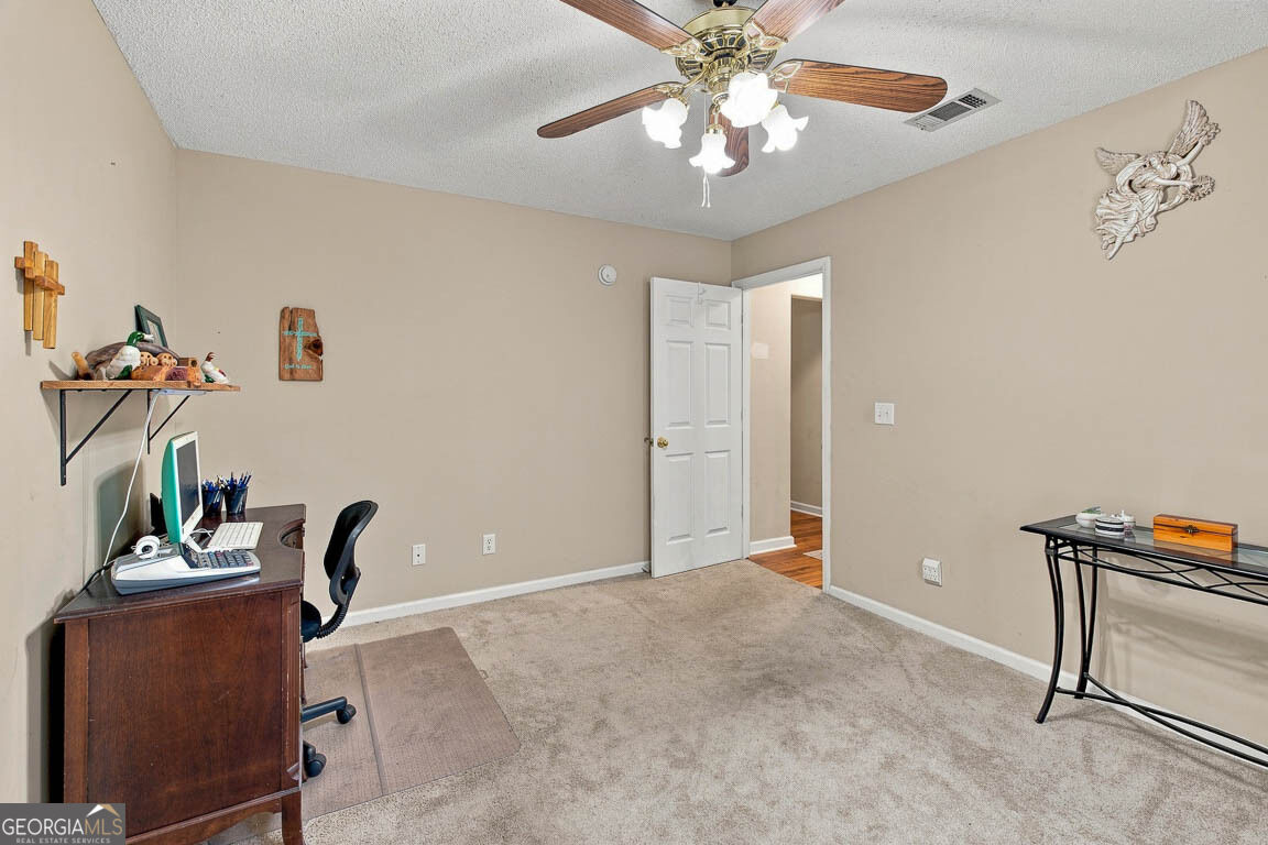 4334 Smith Road Se Property Photo 13