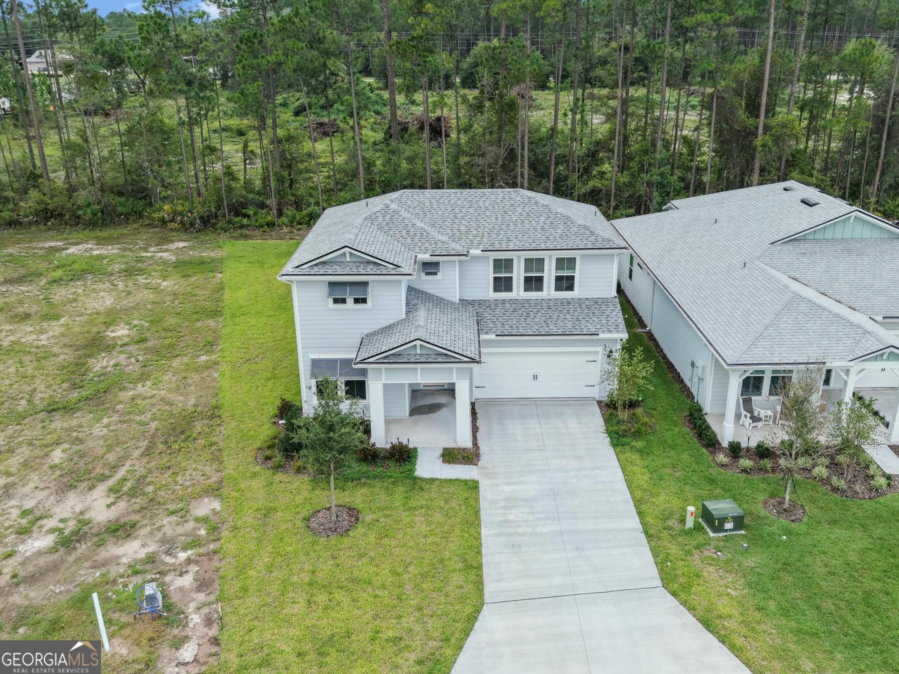 122 Madeline Taylor Place Property Photo 2