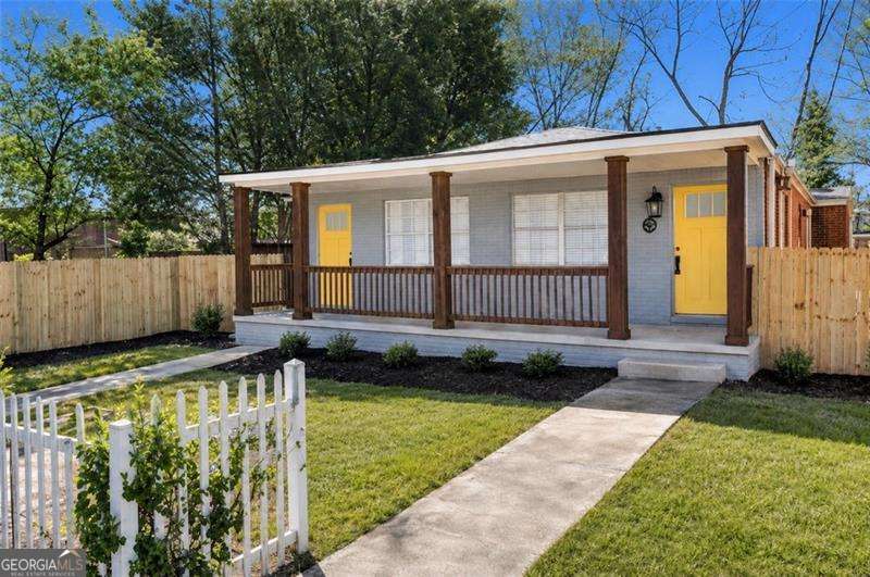 1328 Sharon Street Nw Property Photo 1