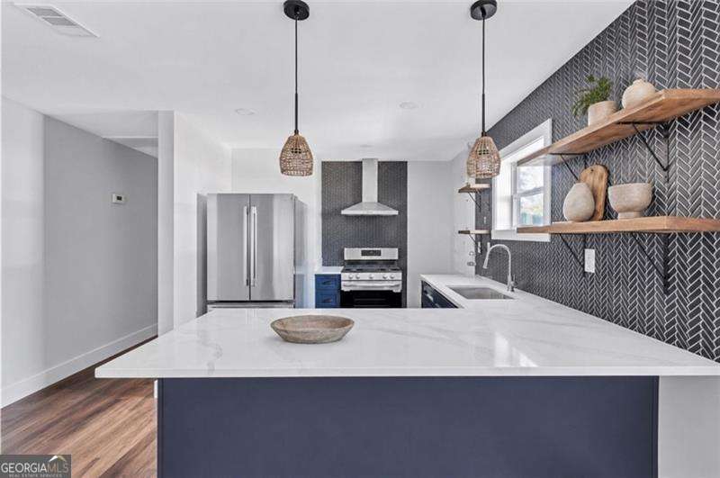 1328 Sharon Street Nw Property Photo 2