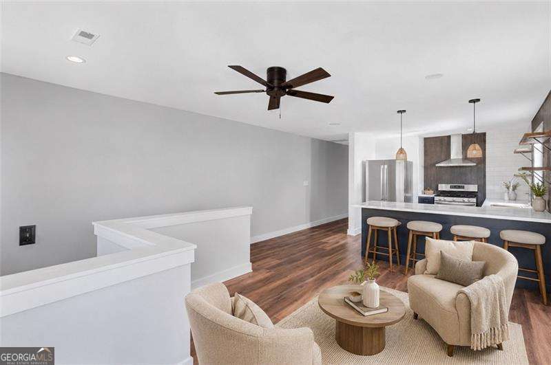 1328 Sharon Street Nw Property Photo 4