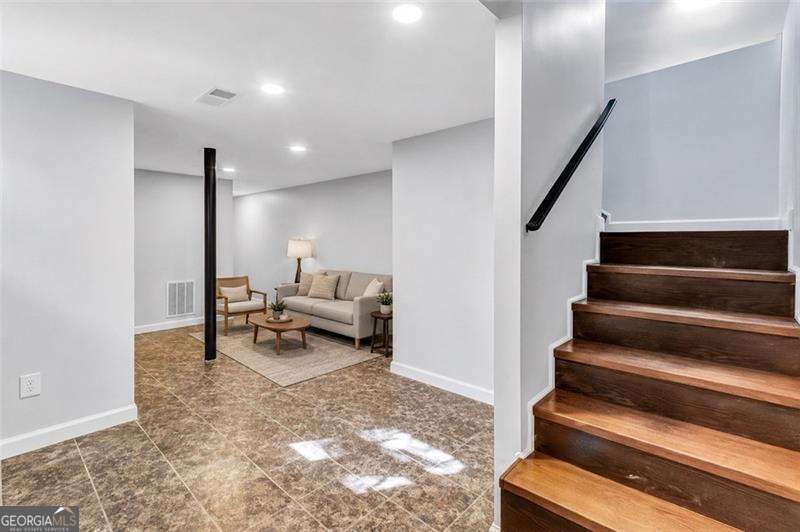 1328 Sharon Street Nw Property Photo 17