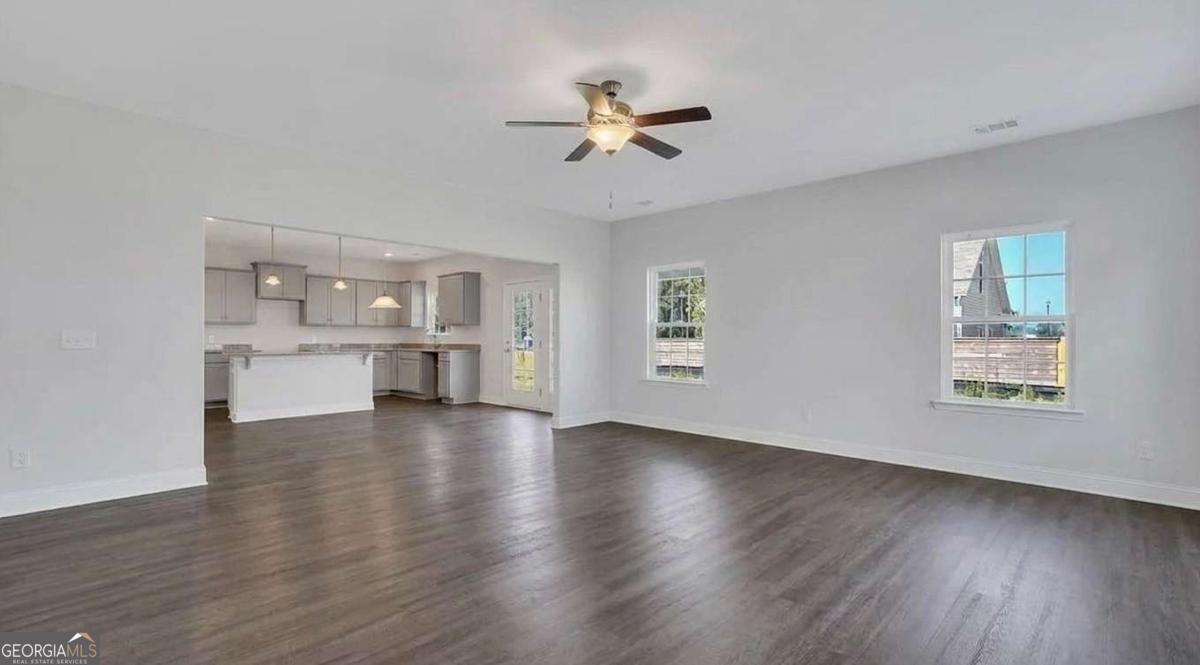 9 Sago Palm Way Property Photo 3