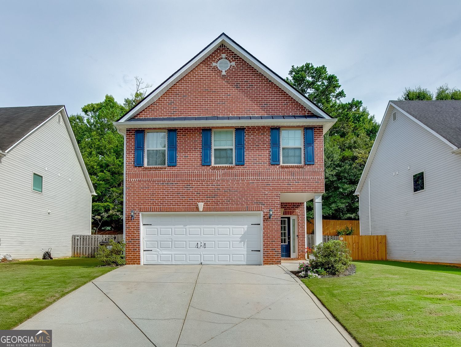 5854 Bridgeport Court Property Photo 1