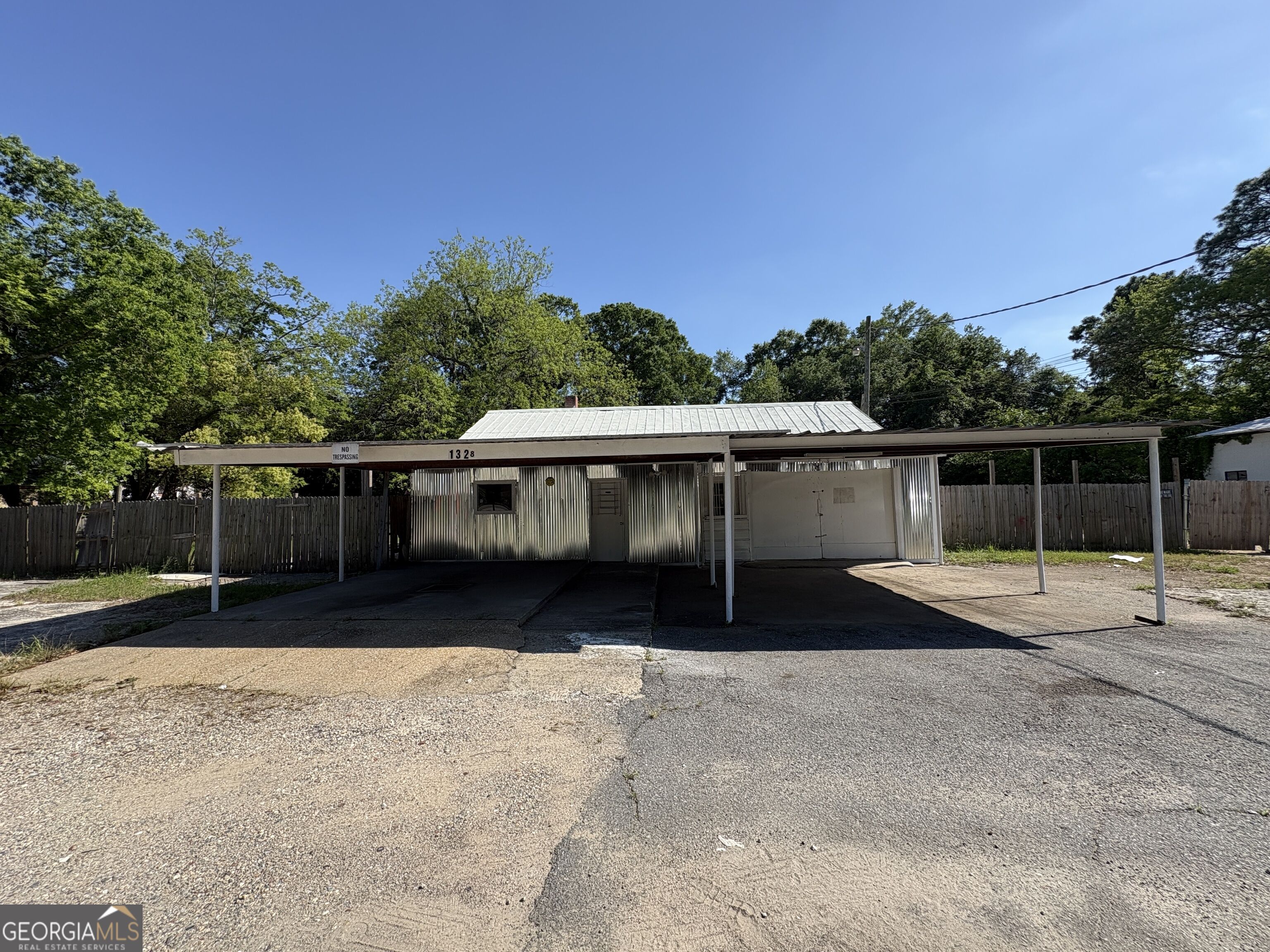 1328 E Broad Avenue Property Photo 13