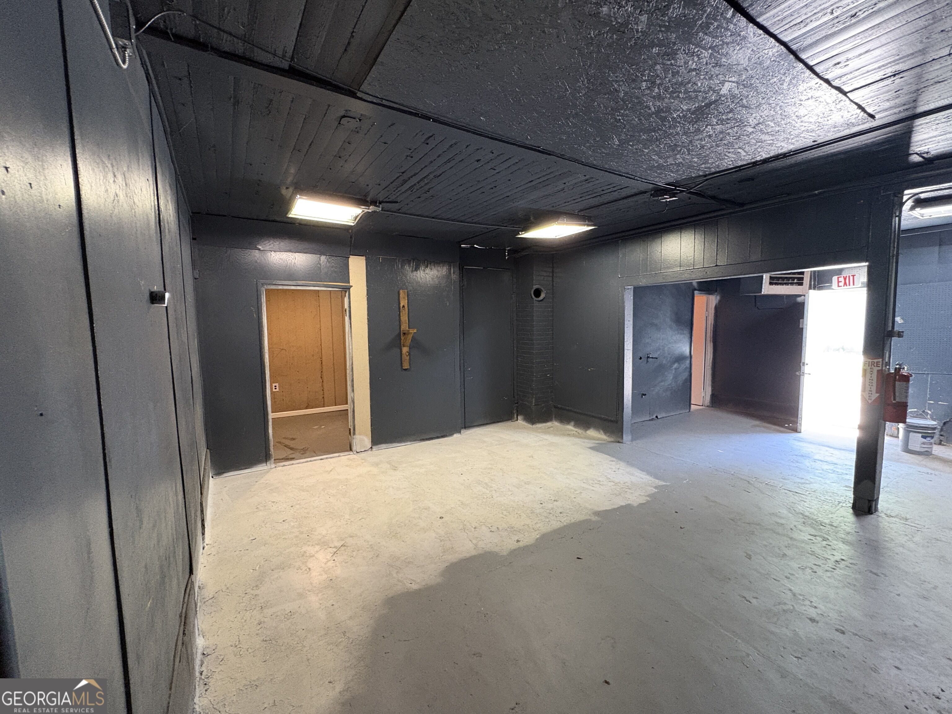 1328 E Broad Avenue Property Photo 16