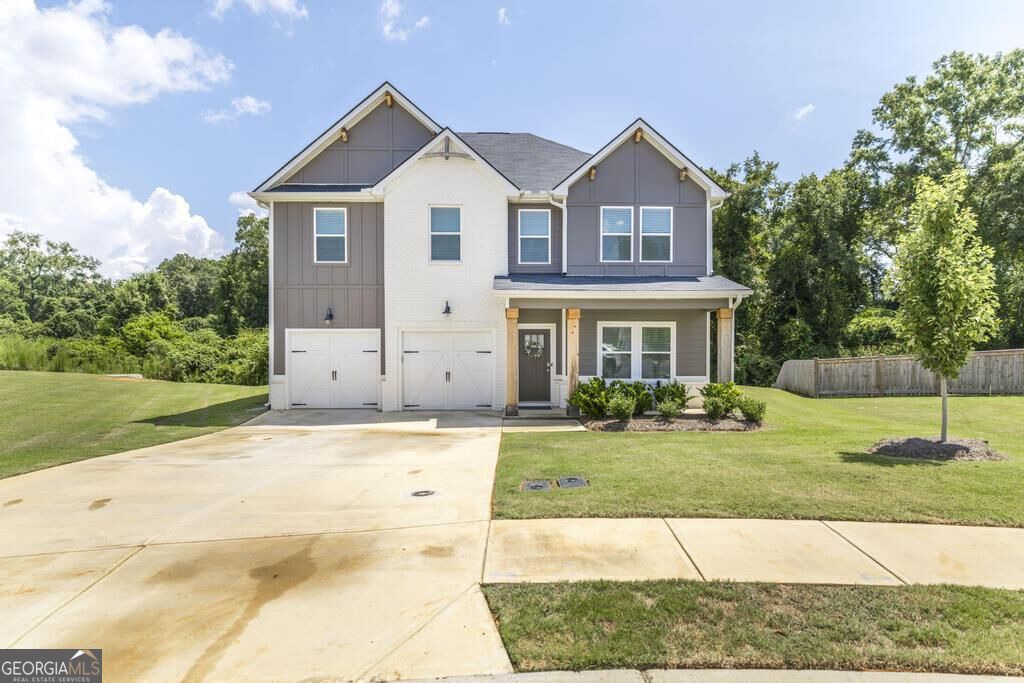 111 Corn Field Circle Property Photo 2