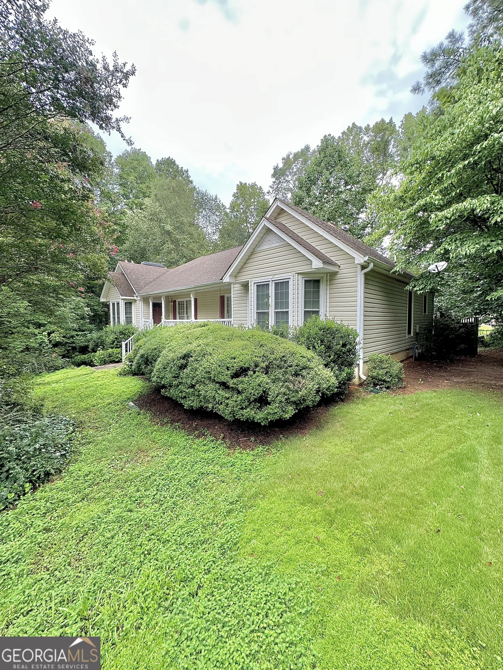 439 Abbington Lane Property Photo 2