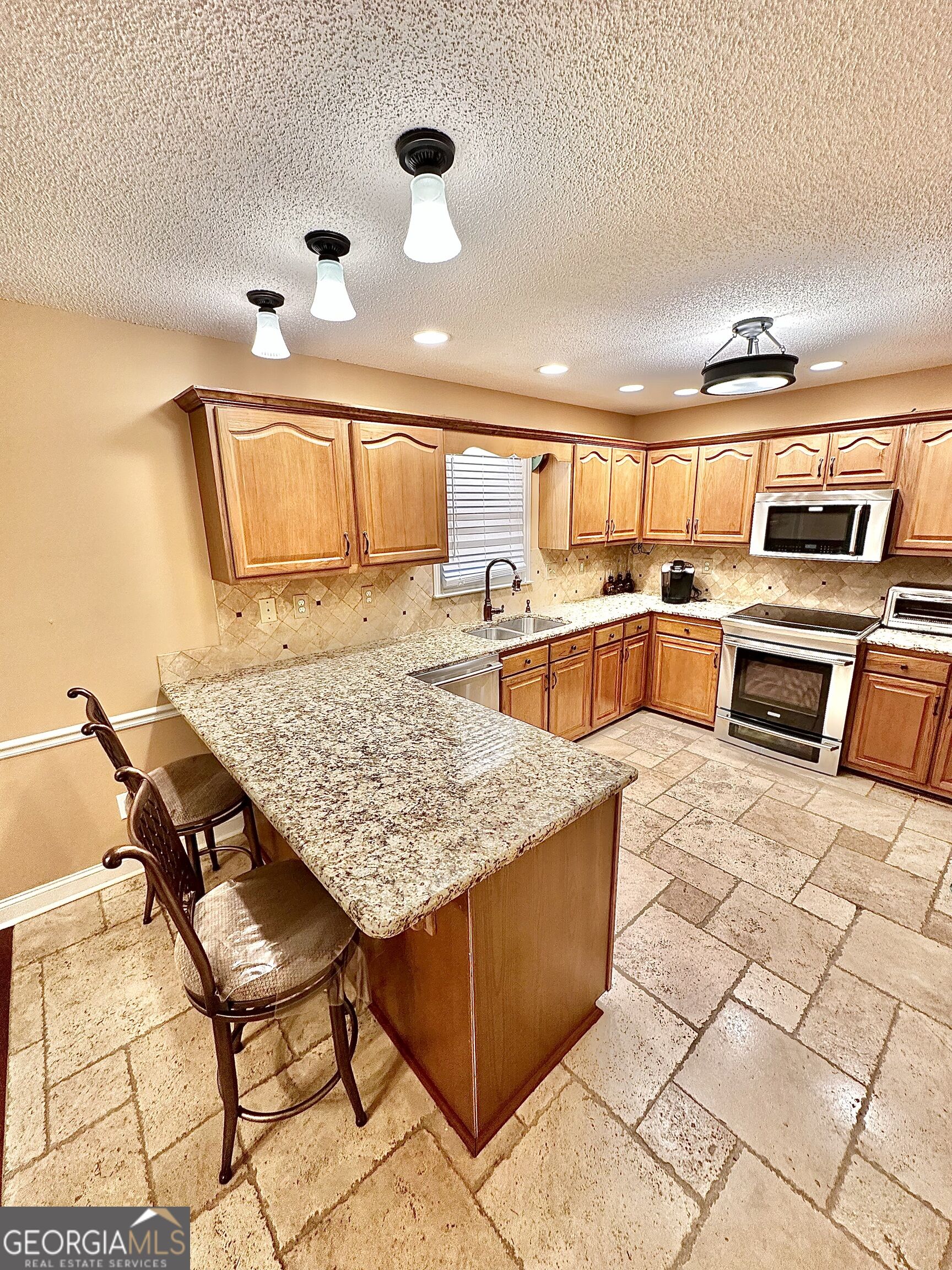 439 Abbington Lane Property Photo 6