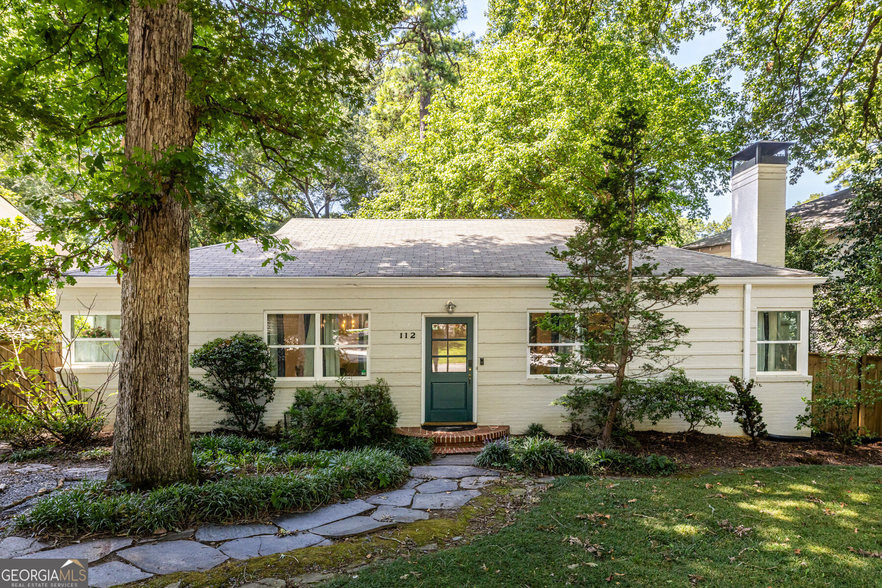 112 Chelsea Drive Property Photo 1