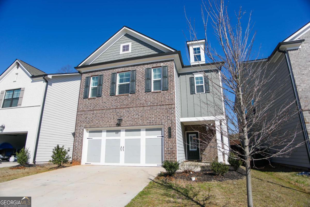 5329 Fox Hill Lane Property Photo 3
