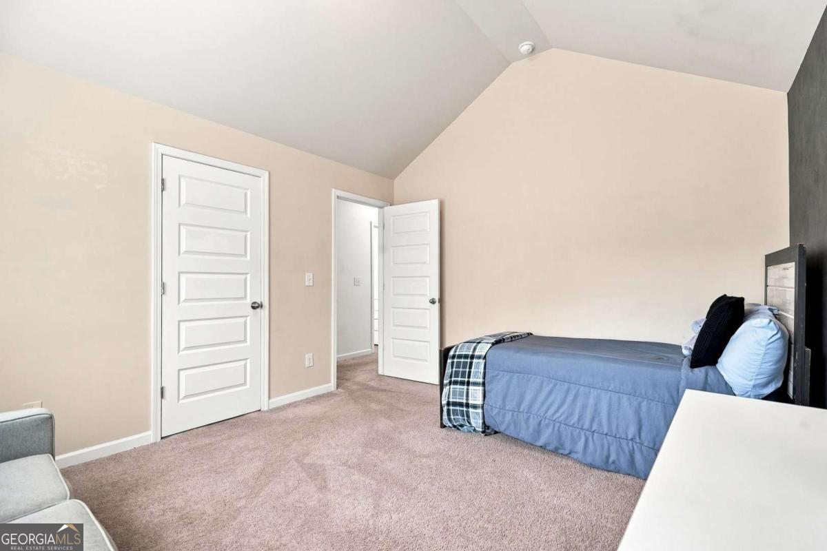 194 Emporia Loop Property Photo 21