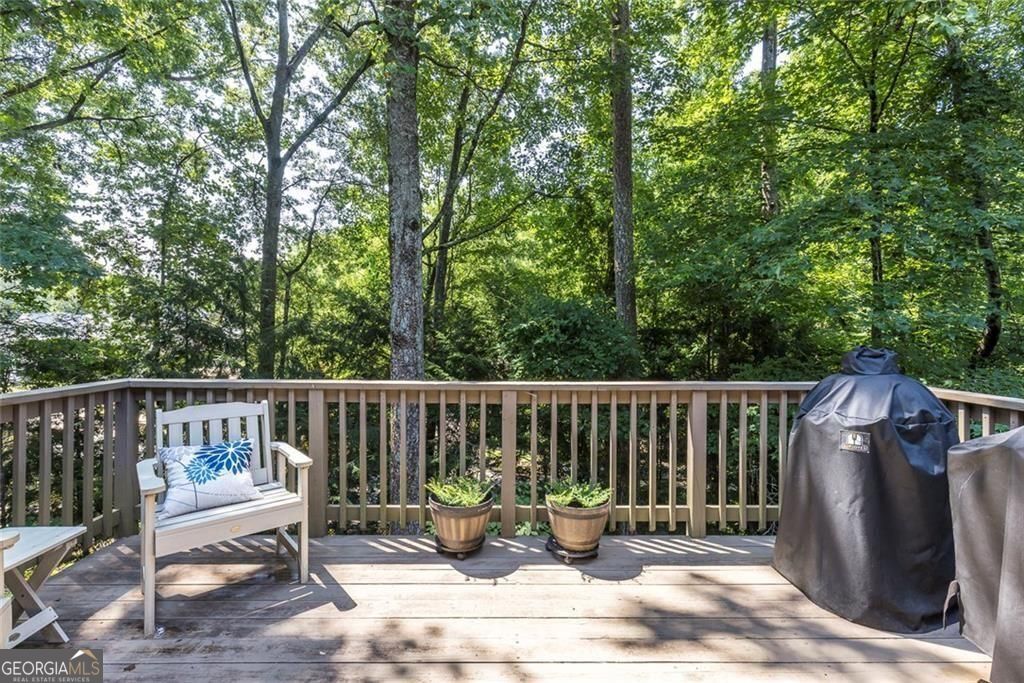 450 Greenlaurel Drive Ne Property Photo 12