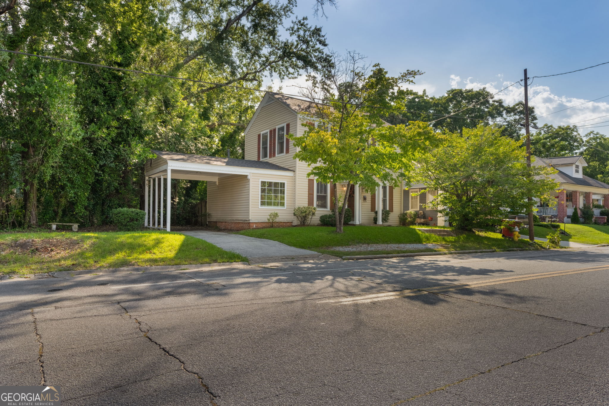3208 Ridge Avenue Property Photo 4