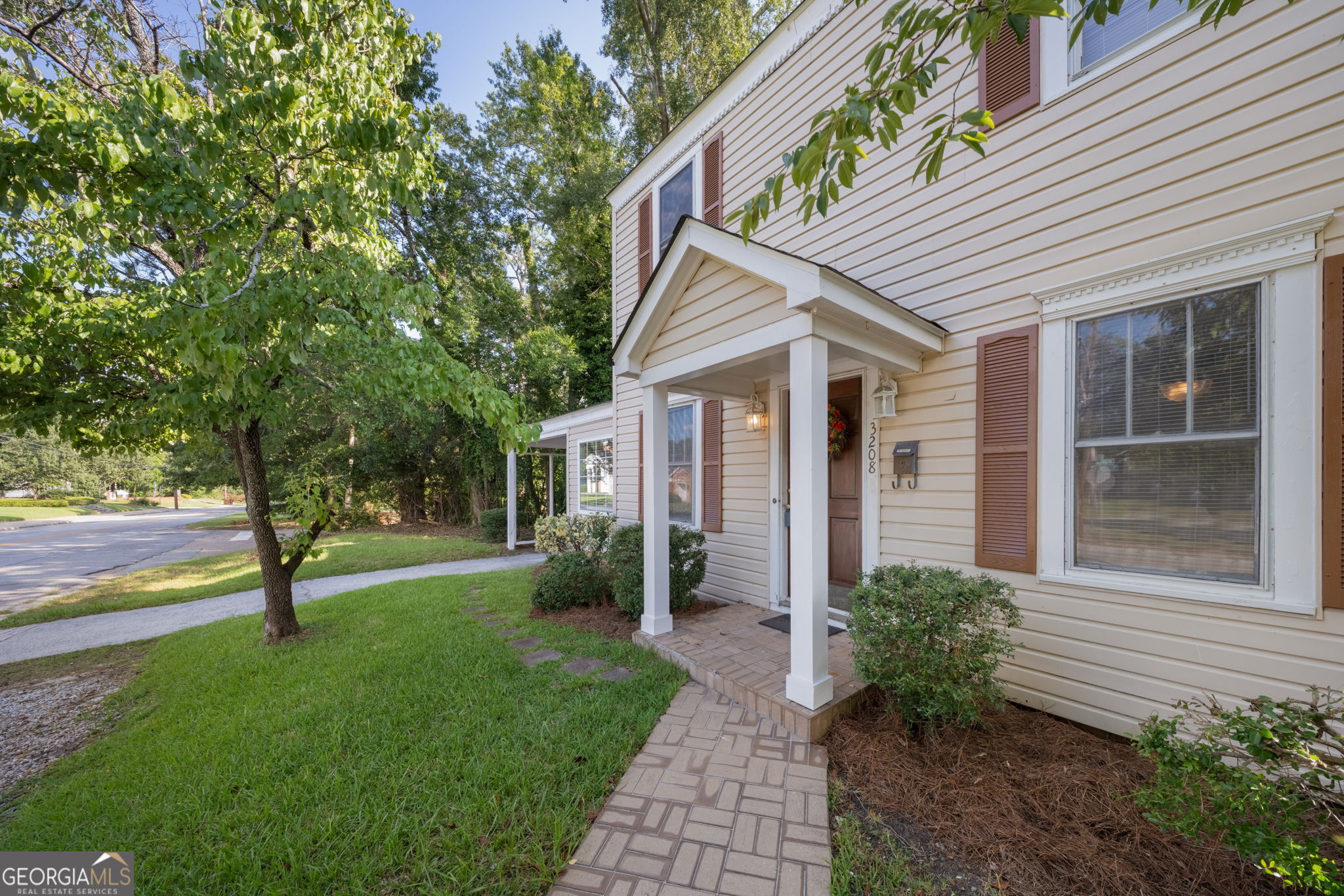 3208 Ridge Avenue Property Photo 5