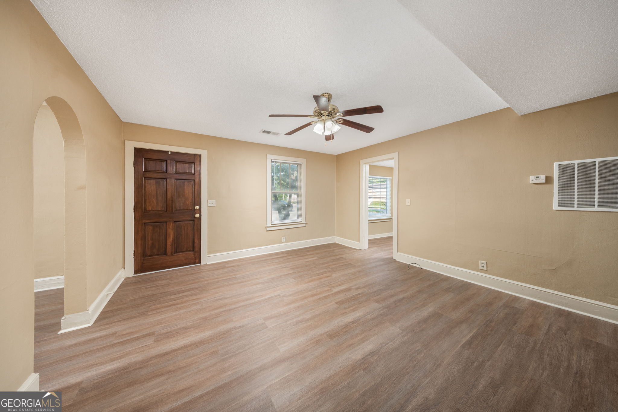 3208 Ridge Avenue Property Photo 8