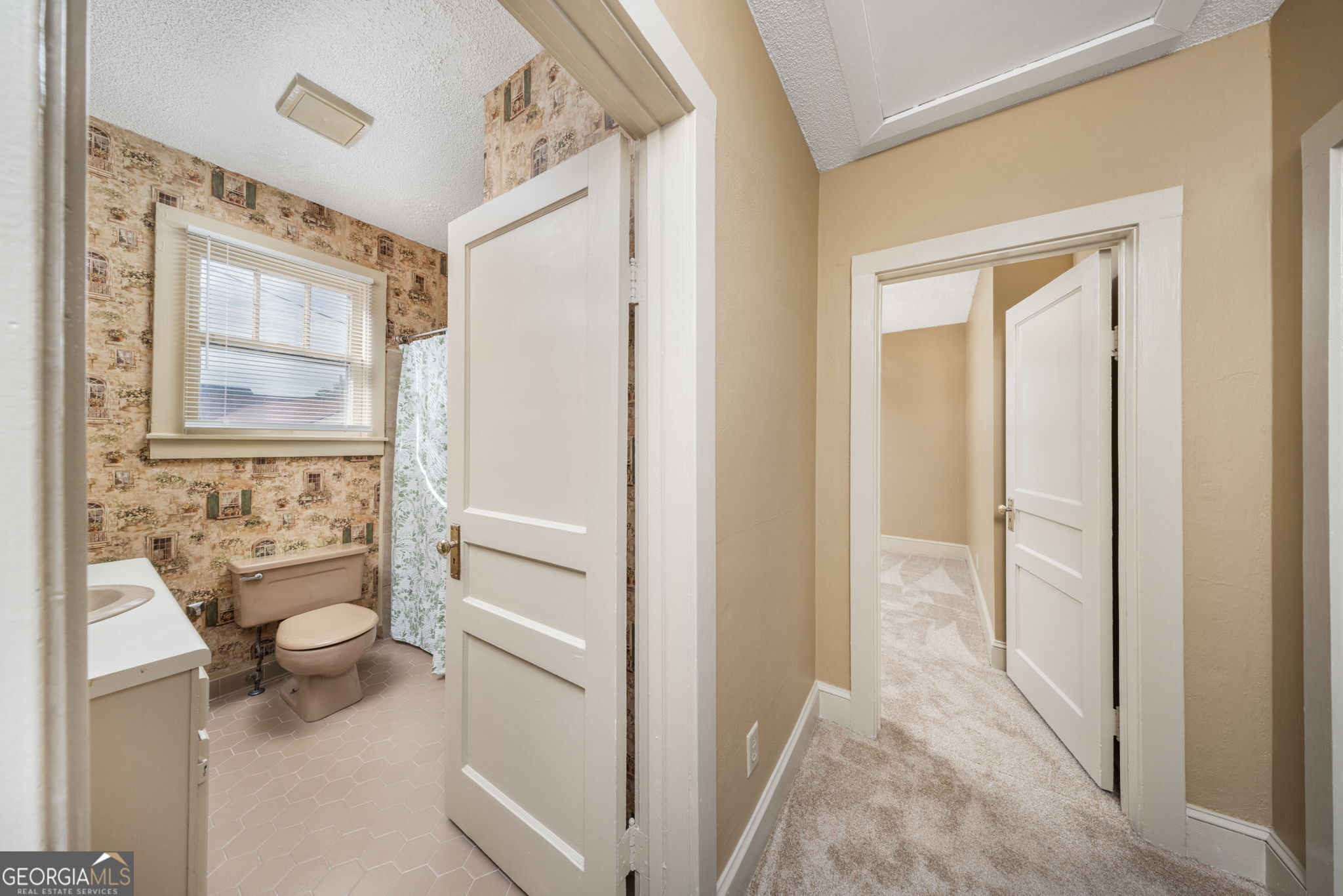 3208 Ridge Avenue Property Photo 18