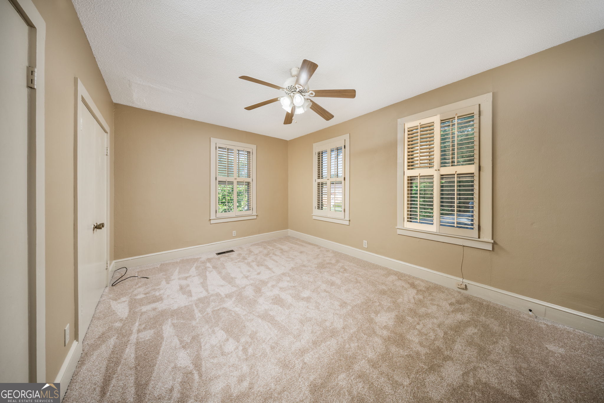 3208 Ridge Avenue Property Photo 21