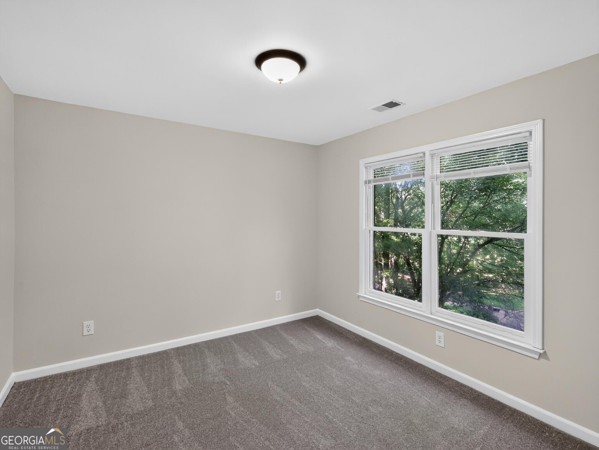 2240 Whispering Pines Lane Property Photo 29