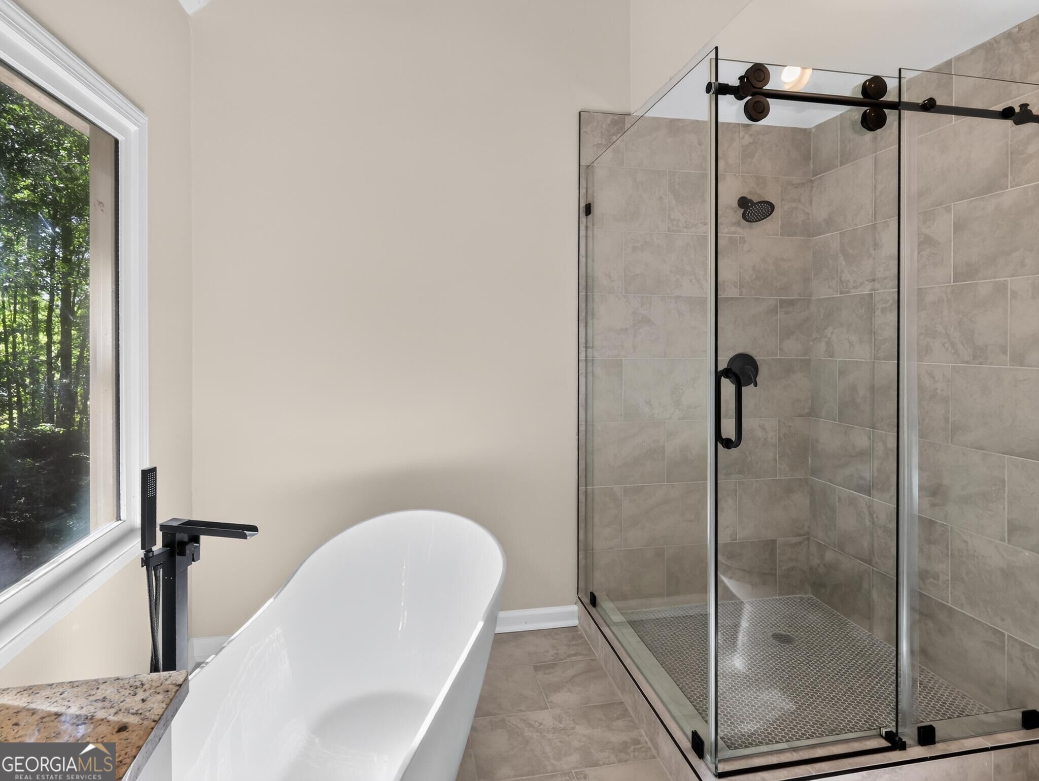 2240 Whispering Pines Lane Property Photo 30