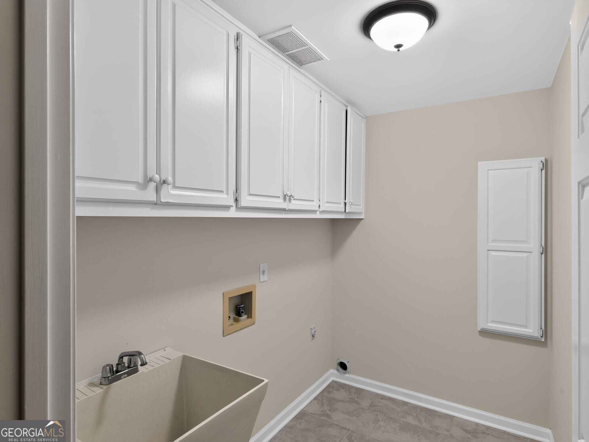 2240 Whispering Pines Lane Property Photo 41