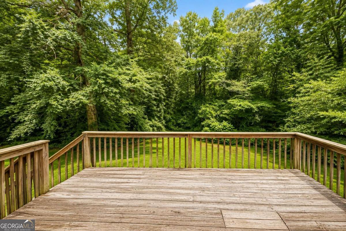 2315 Lake Royale Drive Property Photo 10