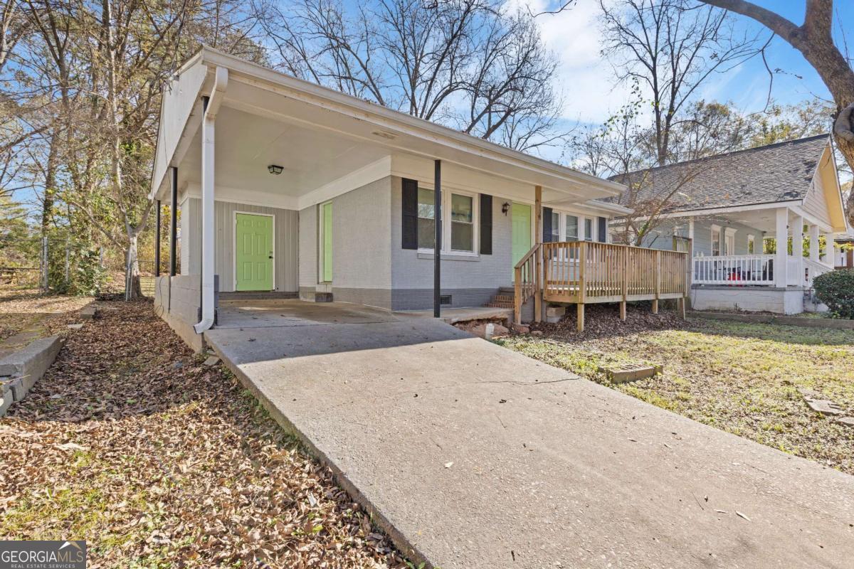 433 W Lake Avenue NW Property Photo 1