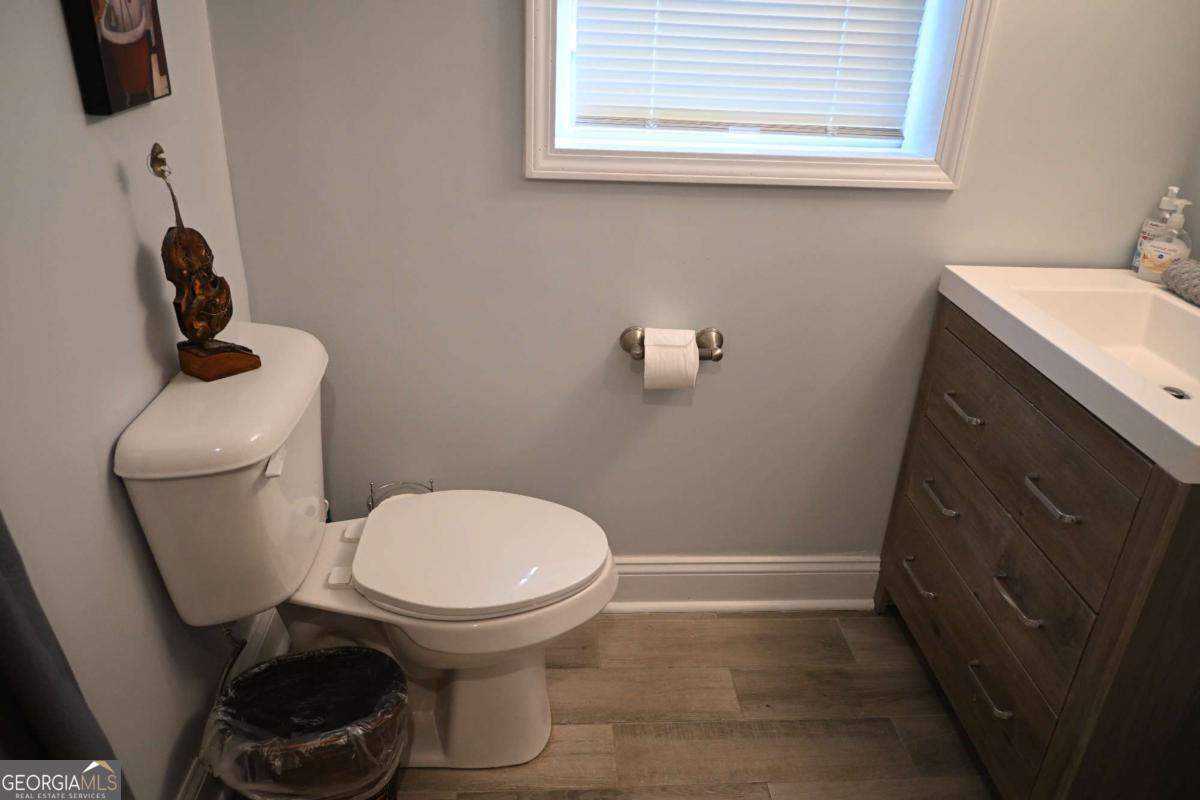 994 Overbrook Circle # 1 Property Photo 12