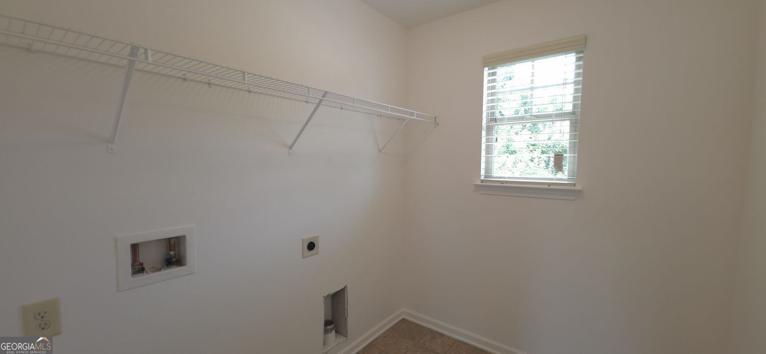 936 Tama Hill Court Property Photo 16