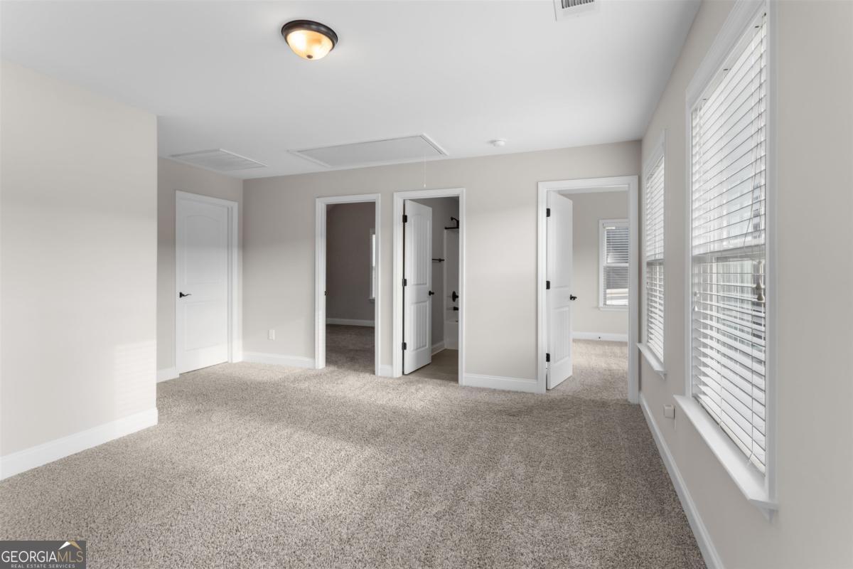 1231 Carriage Ridge Drive Property Photo 17