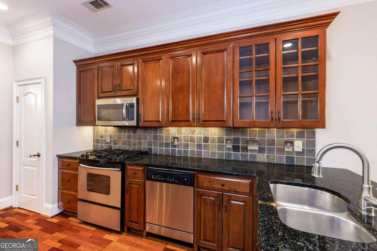 8720 Parker Place Property Photo 12