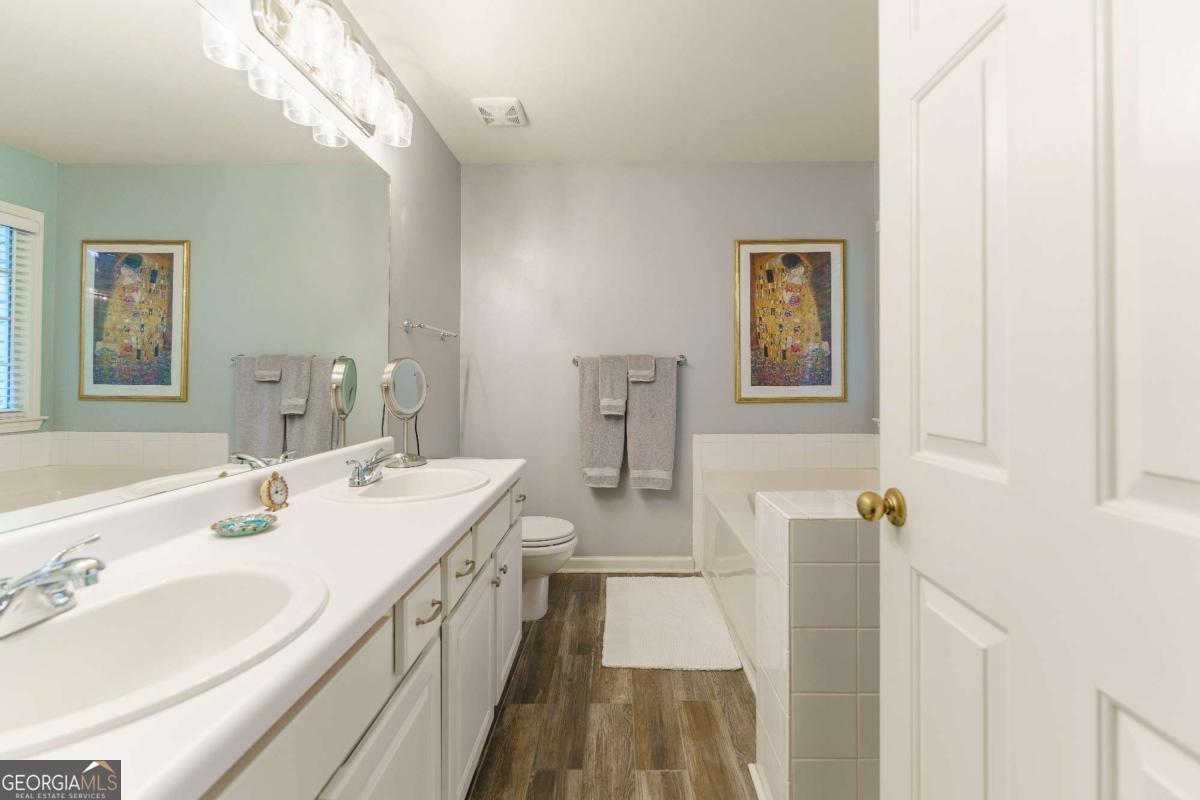 2830 Langford Commons Drive Property Photo 27