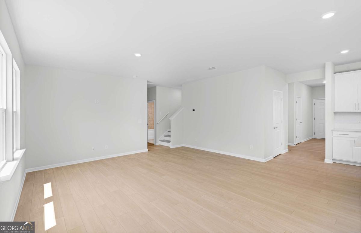 2922 Salinger Way Property Photo 6