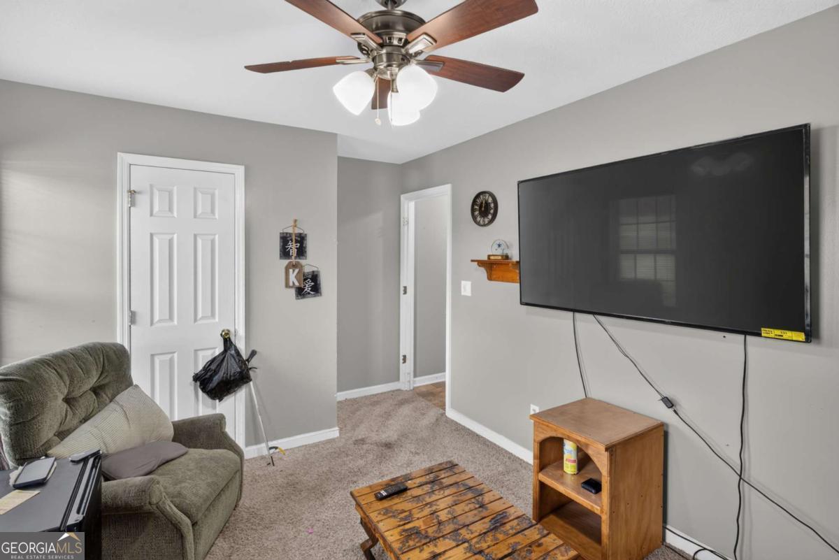 2025 Clarkston Drive Property Photo 12