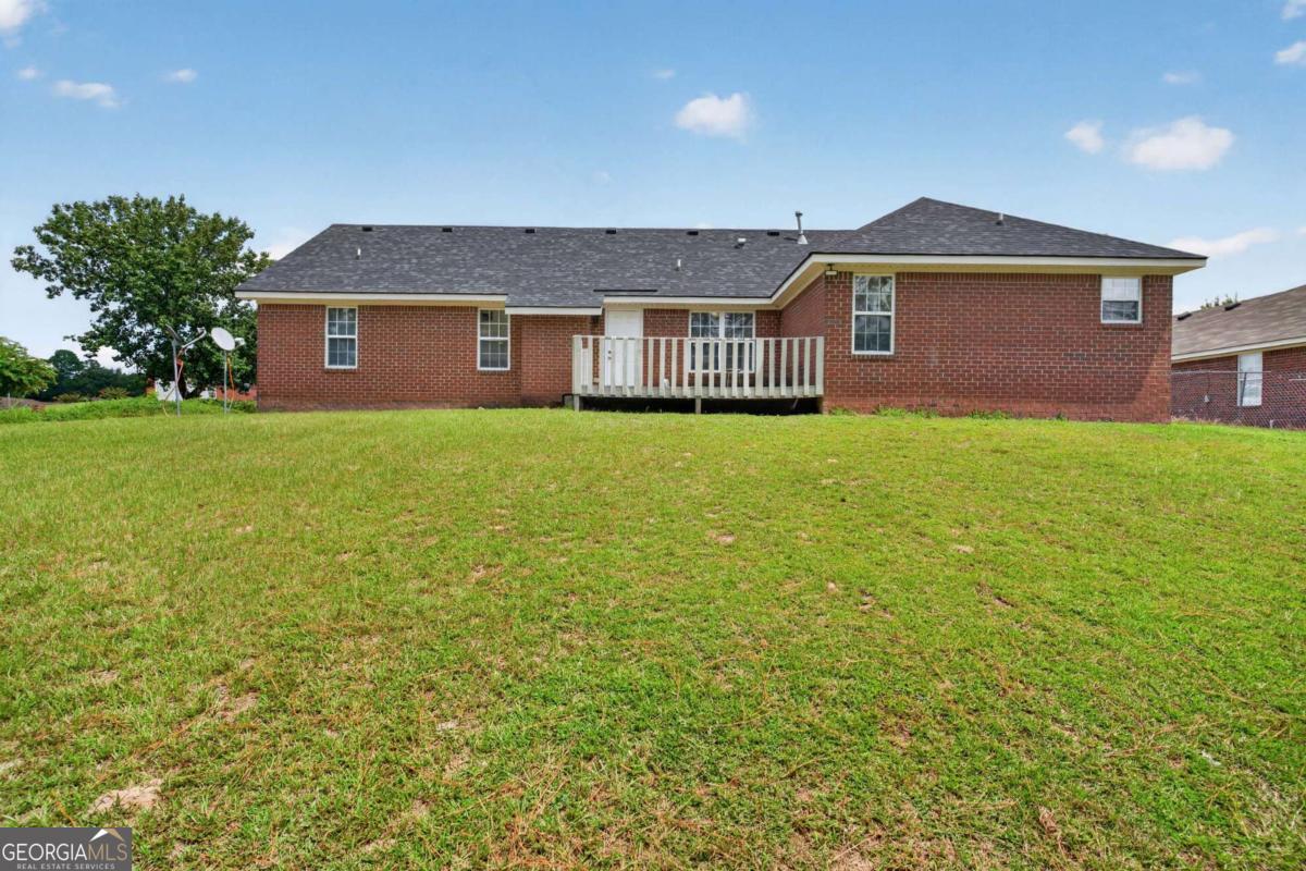 2025 Clarkston Drive Property Photo 27