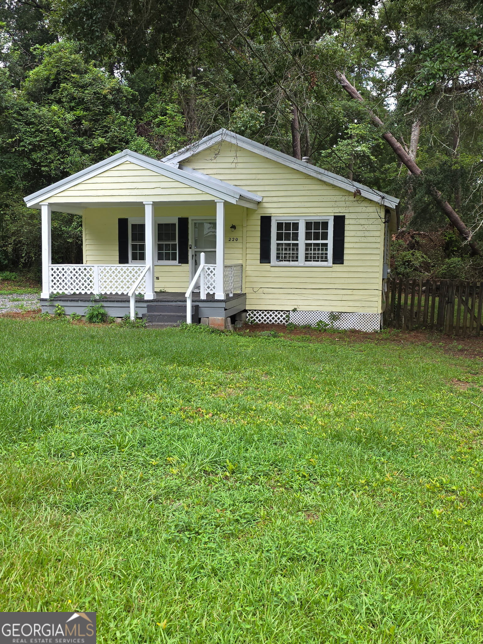 220 N Richmond Street Property Photo 1