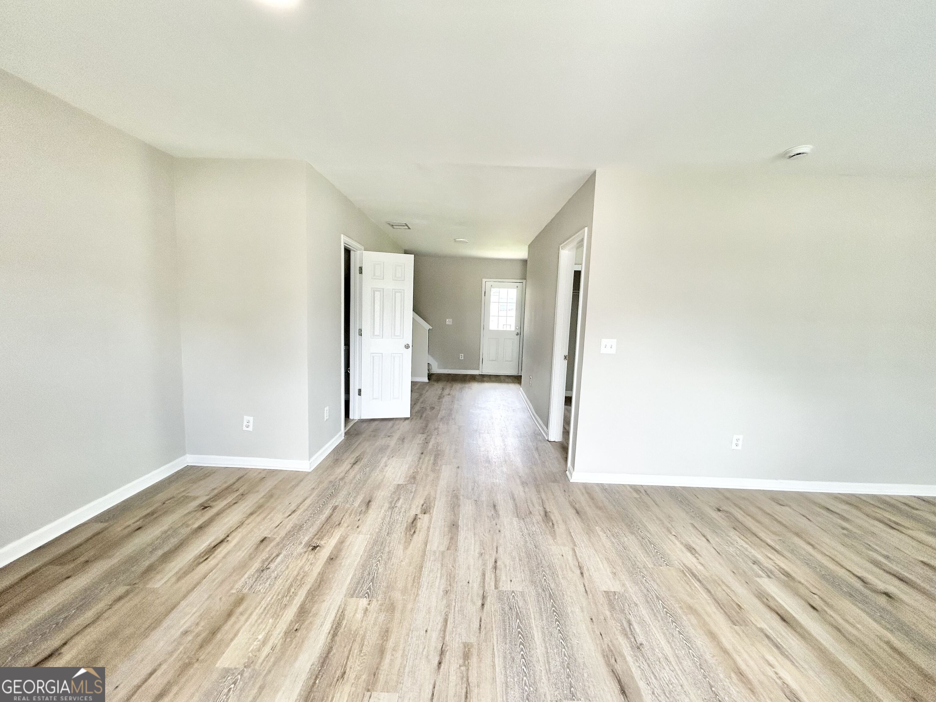 736 Wheel House Lane # B Property Photo 2