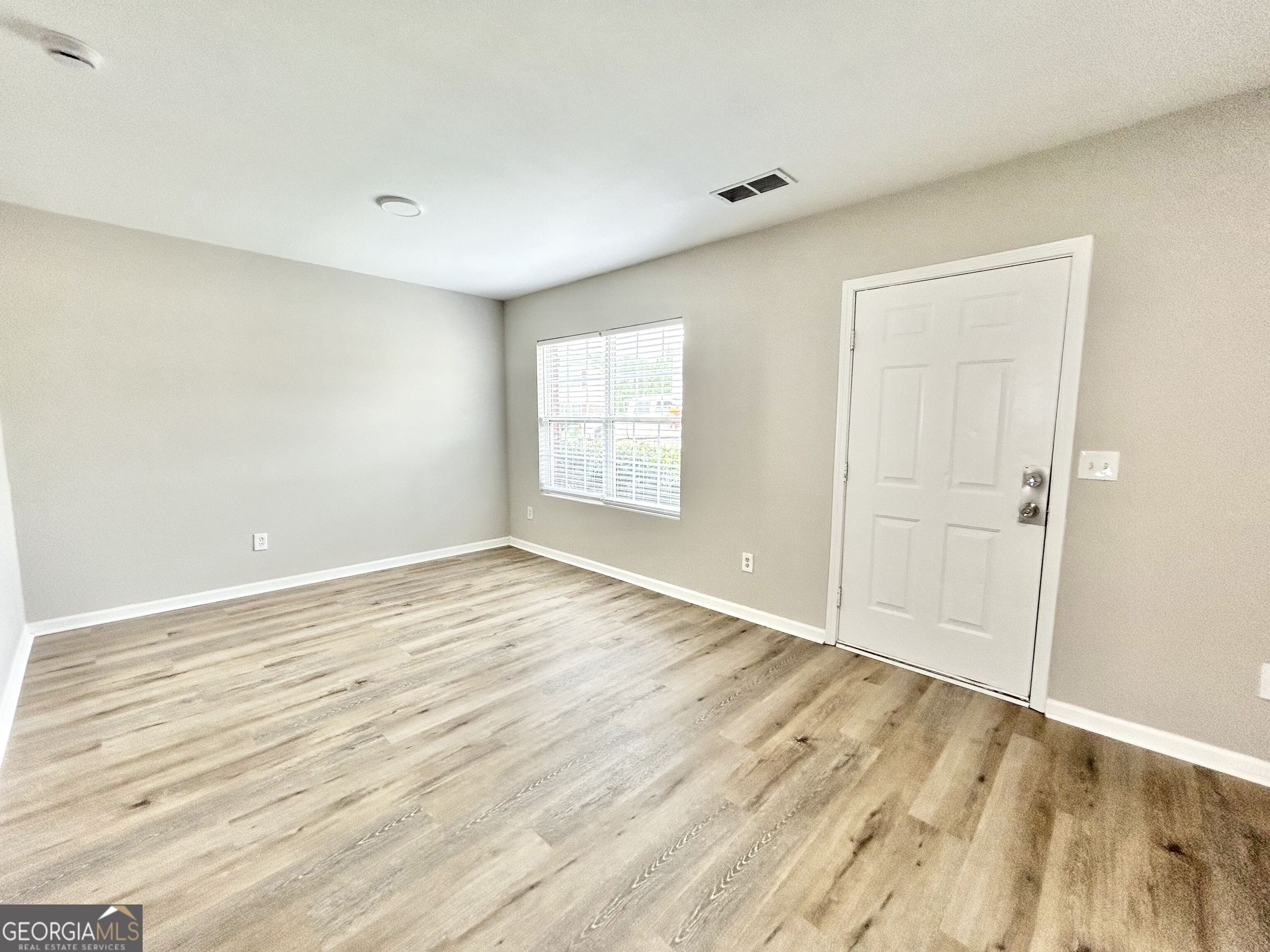 736 Wheel House Lane # B Property Photo 16
