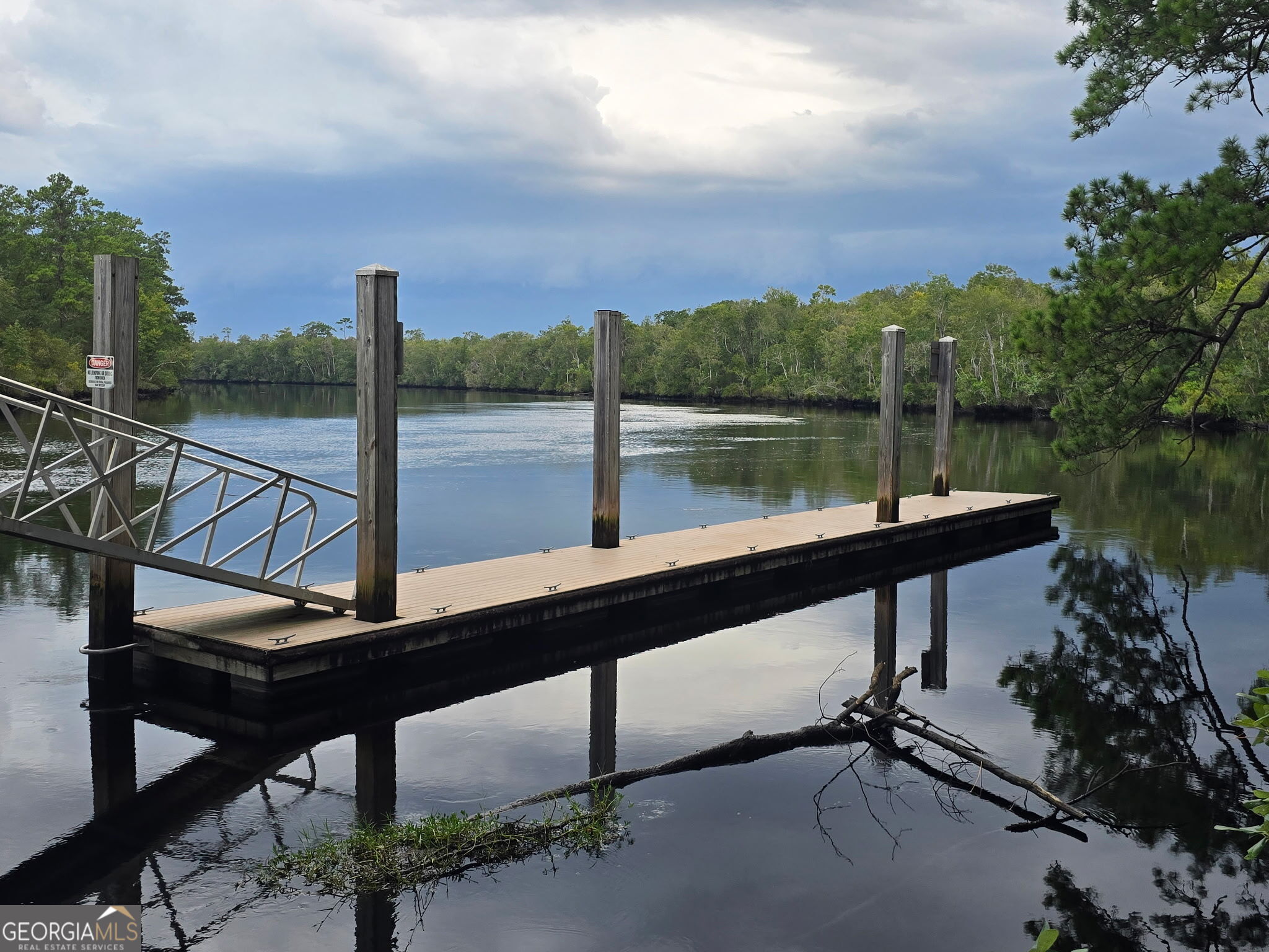 139 Breakwater Loop Property Photo 17