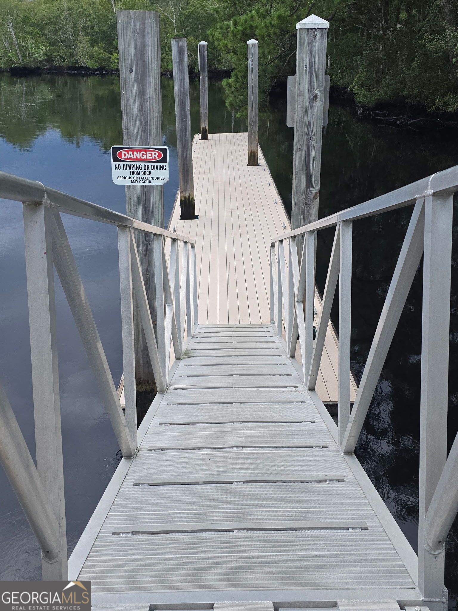 139 Breakwater Loop Property Photo 19
