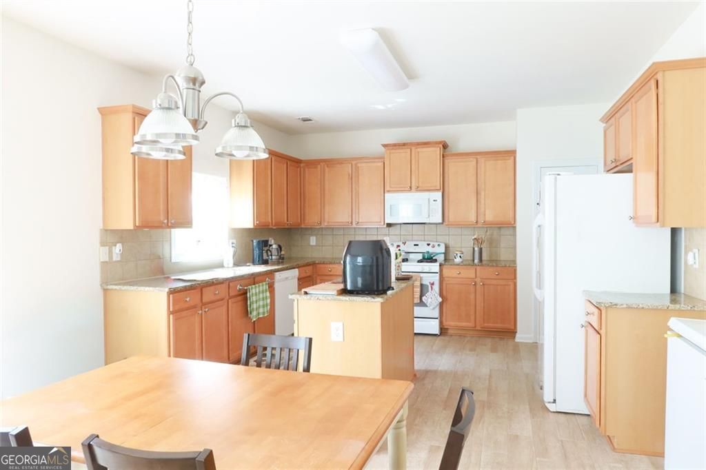 1970 Broadleaf Lane Property Photo 6