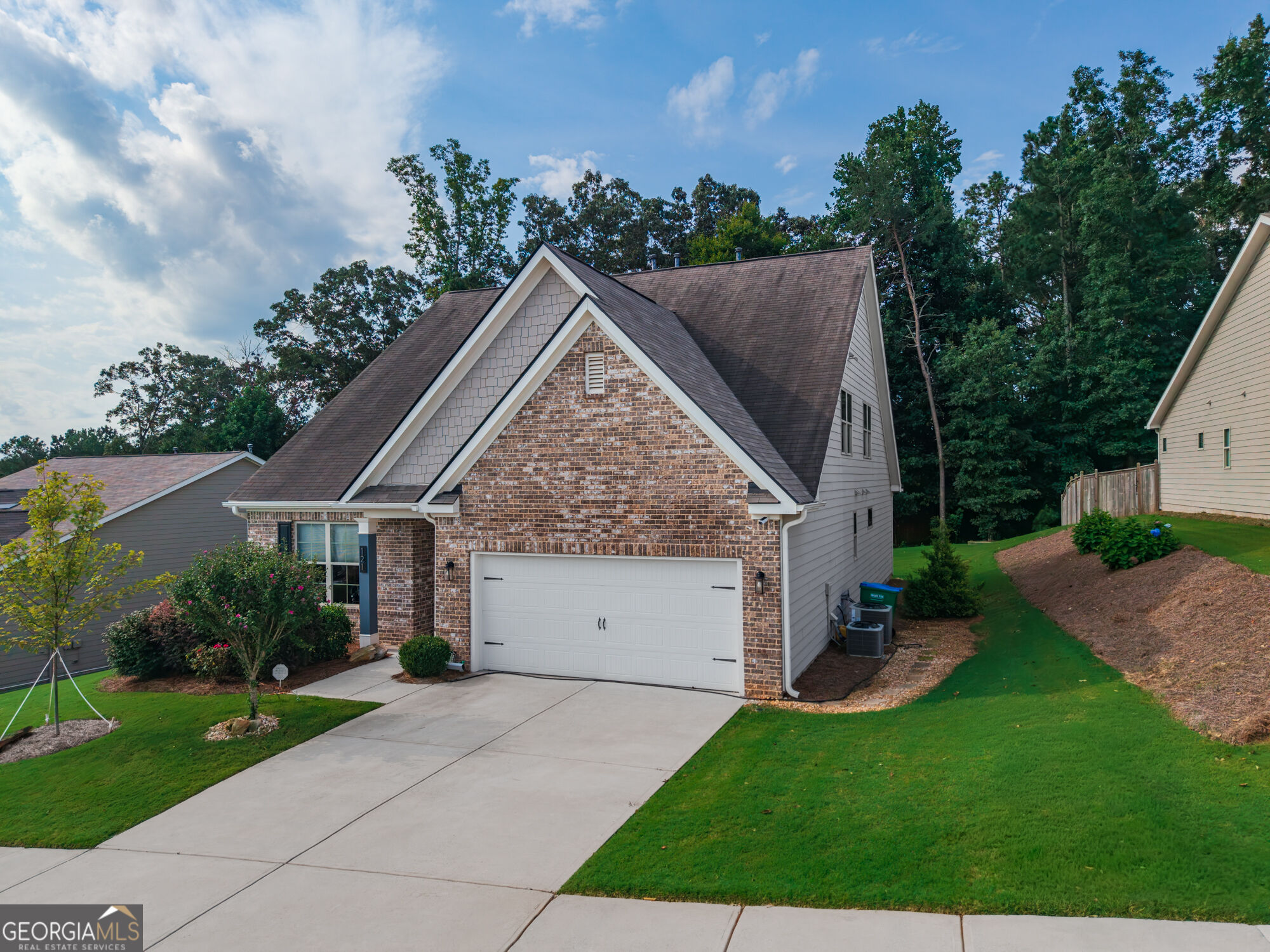 121 Rolling Hills Place Property Photo 34