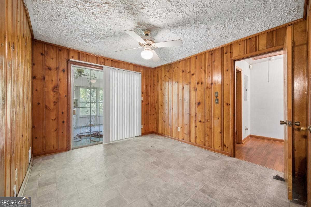 1923 Joseph Court Property Photo 14