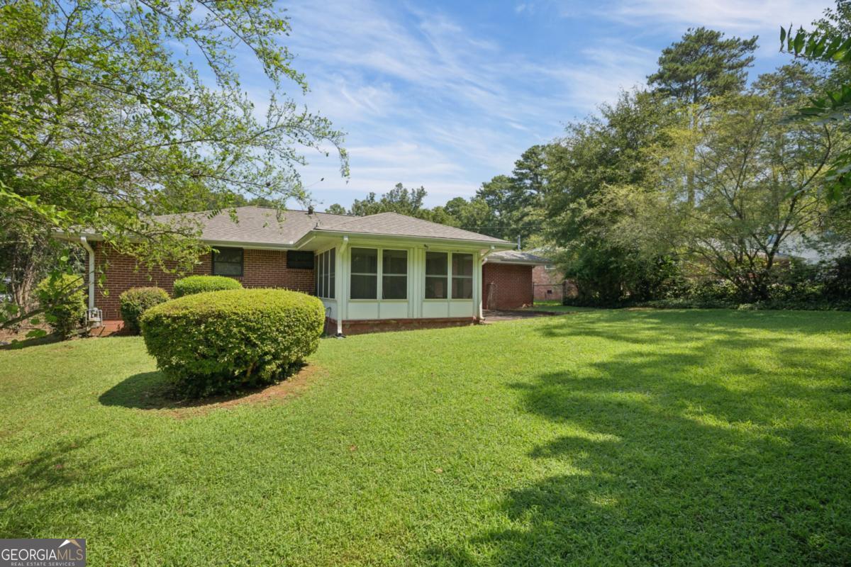 1923 Joseph Court Property Photo 27