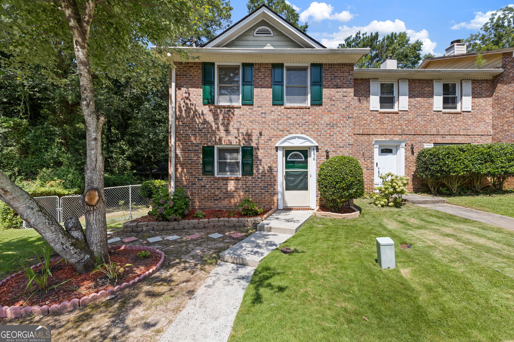 5278 Oakridge Drive Property Photo 1