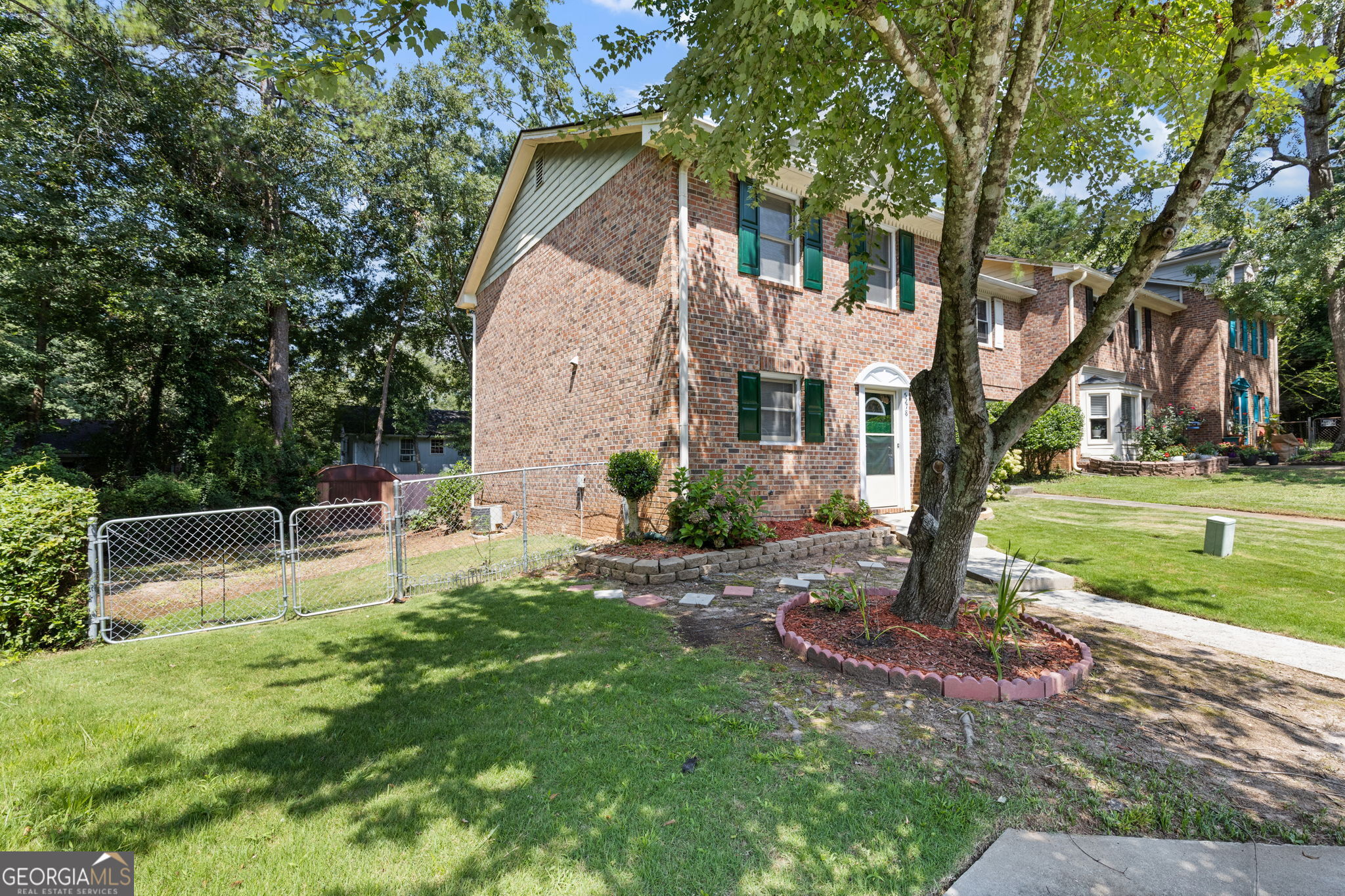 5278 Oakridge Drive Property Photo 2
